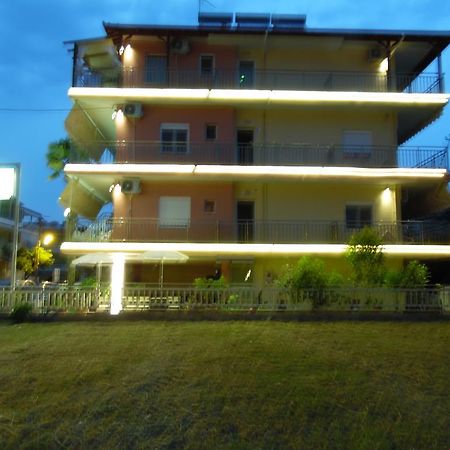 Four Seasons 2 Apartment Paralia Katerinis Luaran gambar